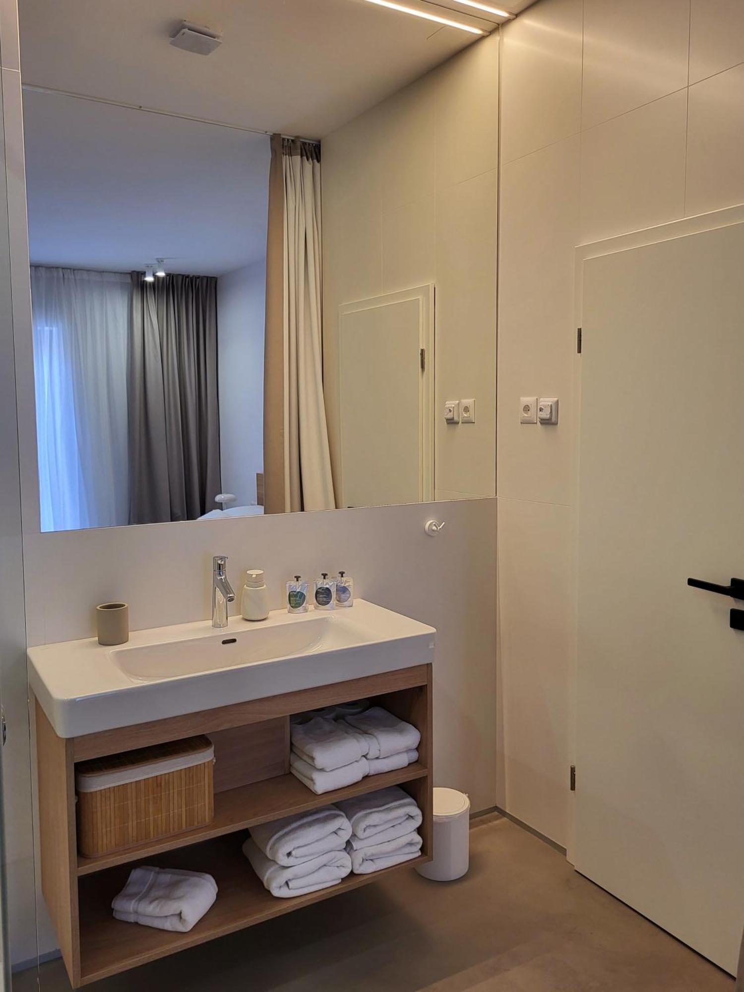 Firefly Luxury Apartment With Private Whirlpool Задар Екстериор снимка