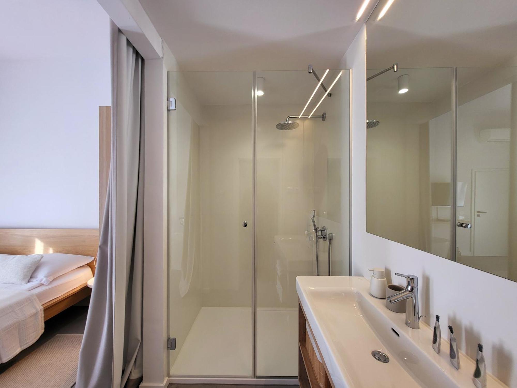Firefly Luxury Apartment With Private Whirlpool Задар Екстериор снимка